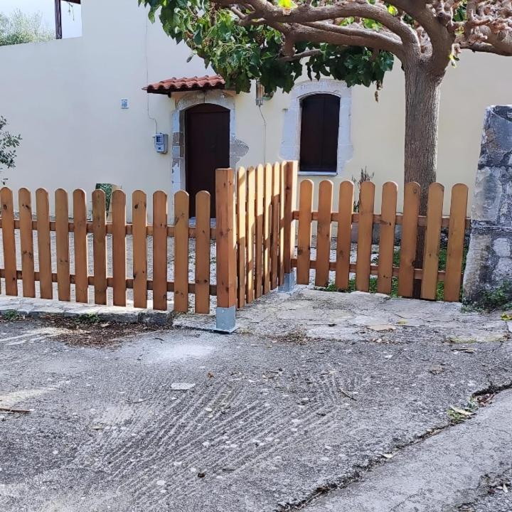 Liofito Village House Pemonia Extérieur photo