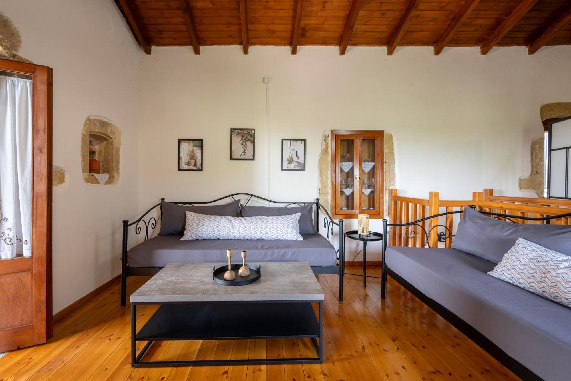 Liofito Village House Pemonia Extérieur photo