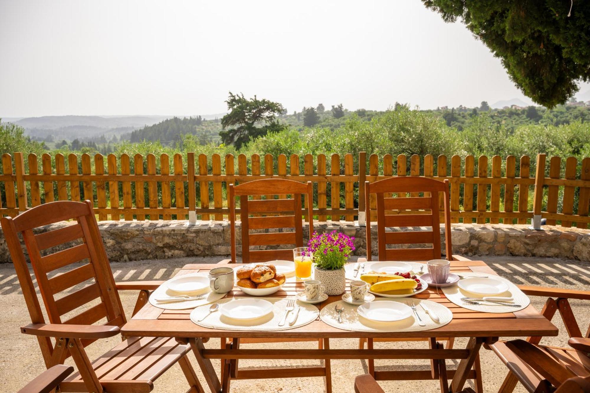 Liofito Village House Pemonia Extérieur photo