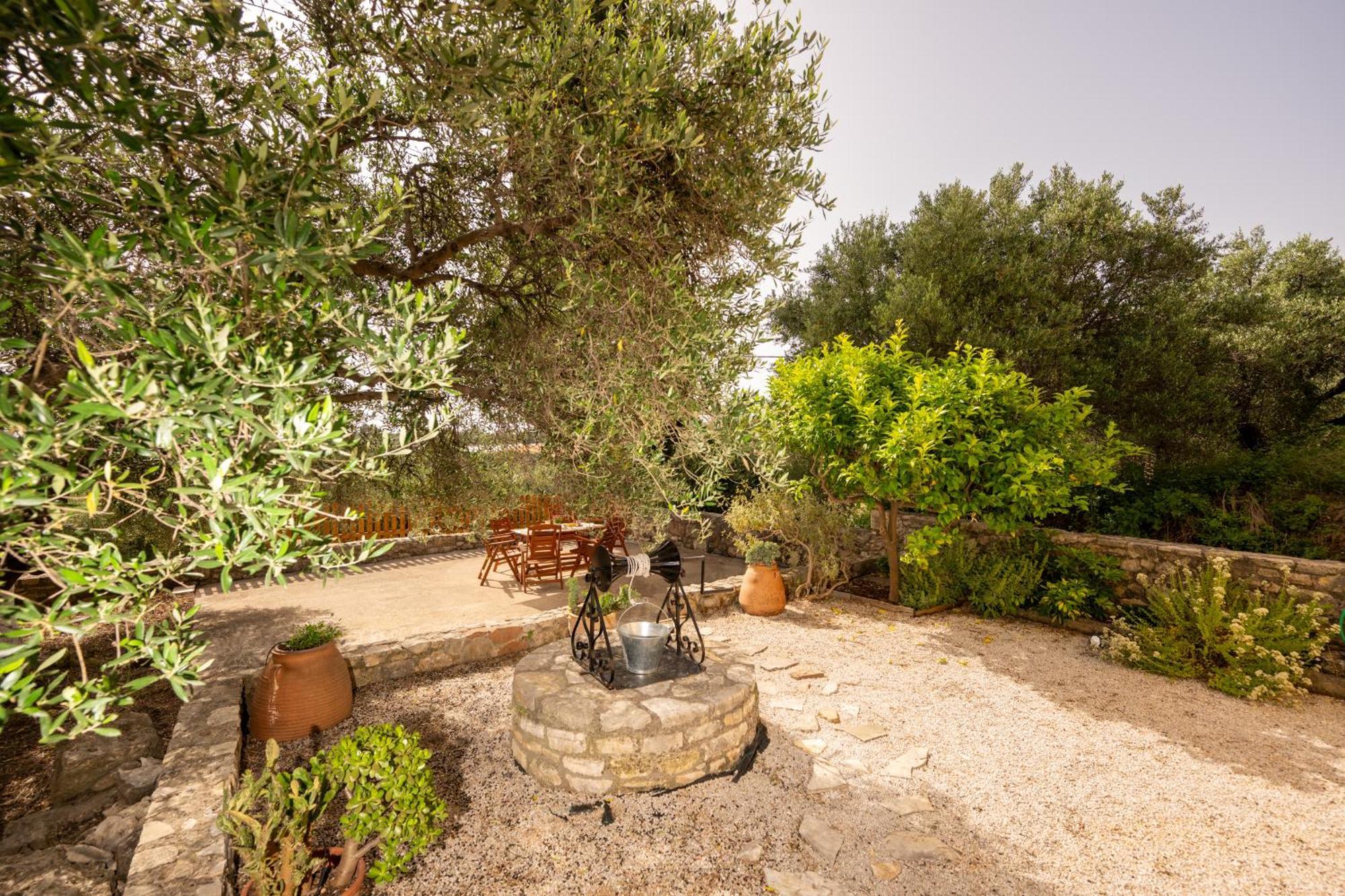 Liofito Village House Pemonia Extérieur photo